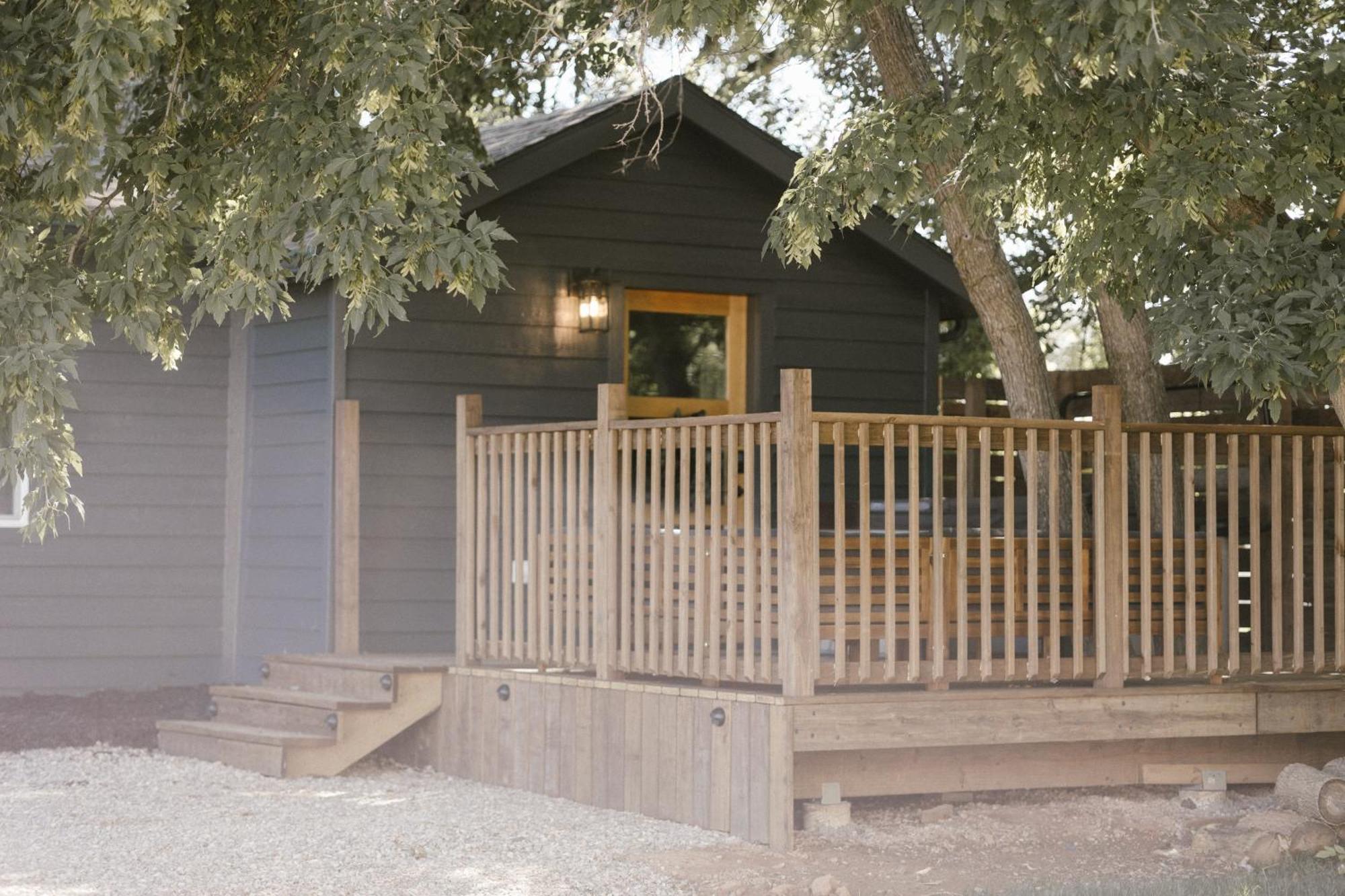 Creekside Village Inn 스피어피쉬 외부 사진