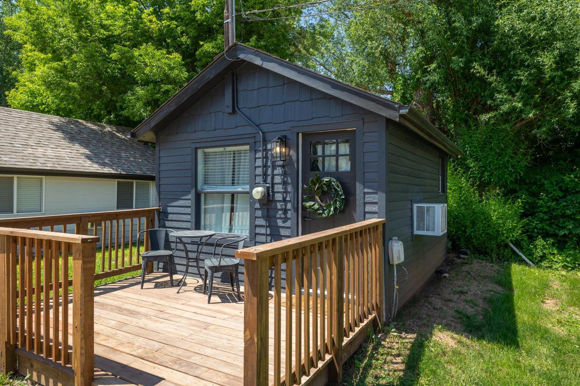 Creekside Village Inn 스피어피쉬 외부 사진